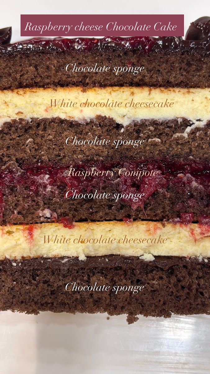 Raspberry Strawberry Cheese Chocolate Layered Cake extras